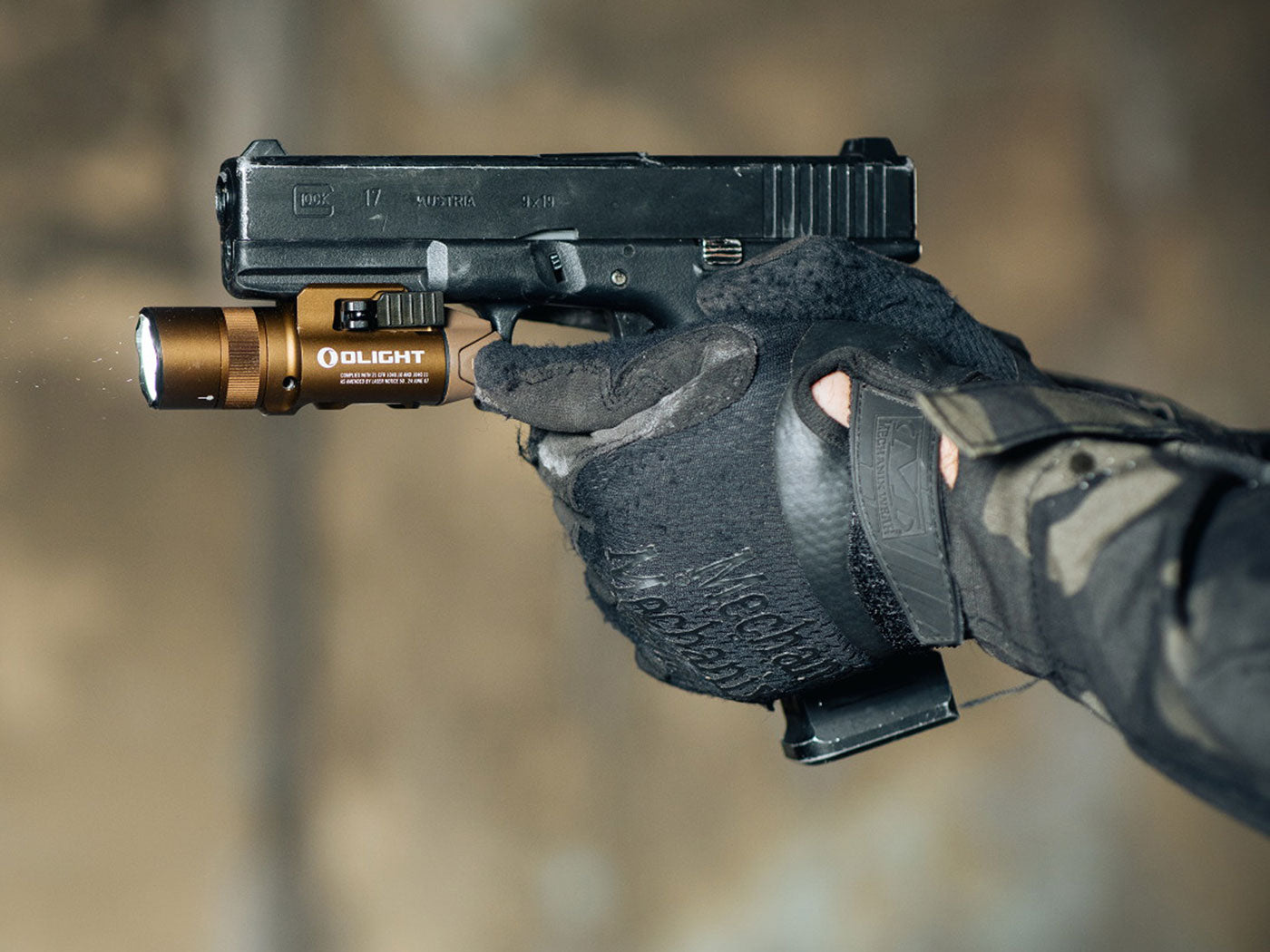 OLIGHT Baldr Pro R (Desert Tan)